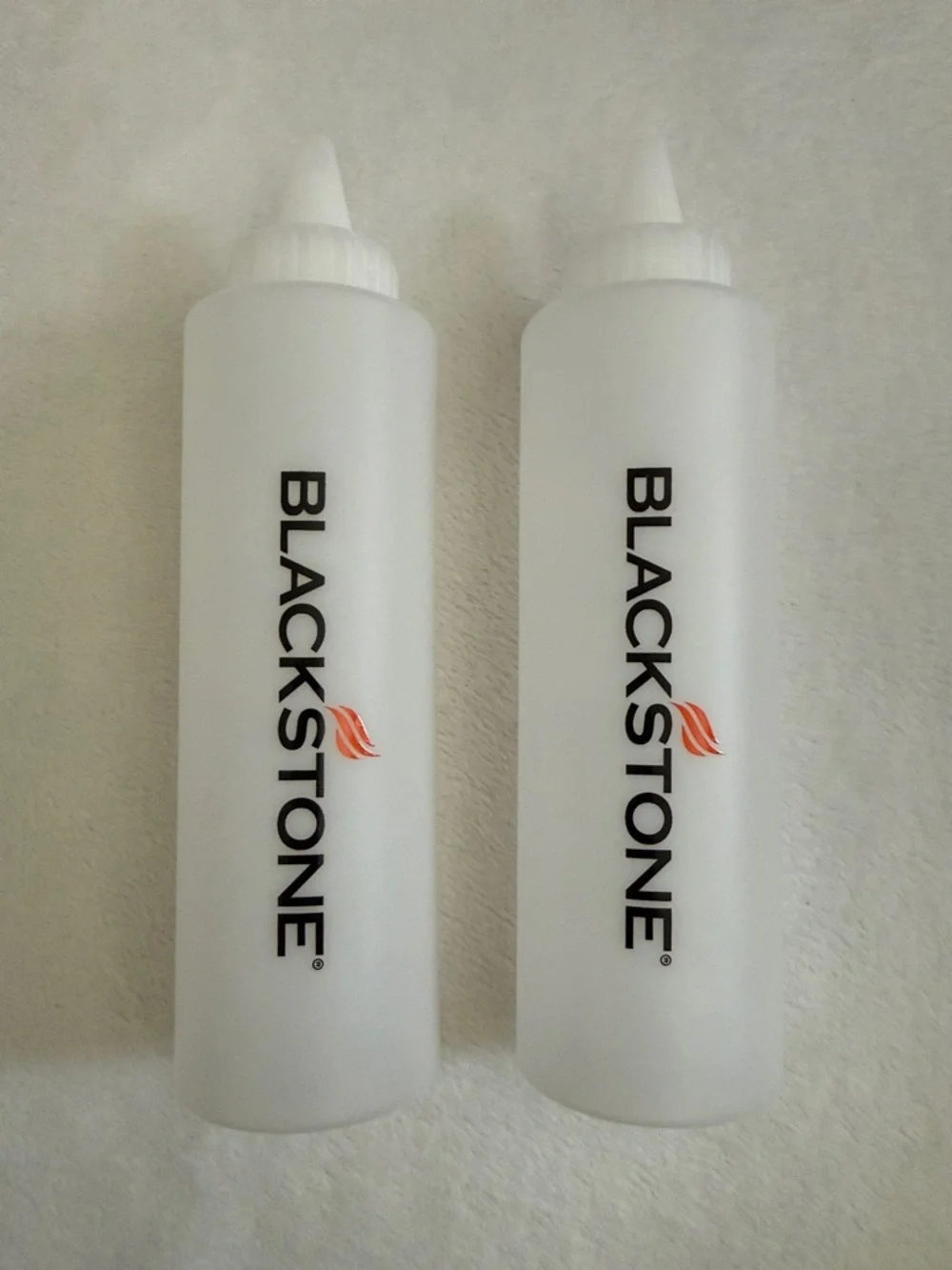 {NEW} Blackstone | Griddle Squeeze Plastic Bottles Twist Top 14 oz (Set of 2) - Picture 10 of 10